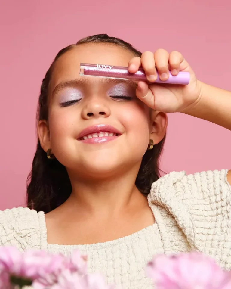 9 Non-Toxic Play Makeup Brands for Creative Kids 2024