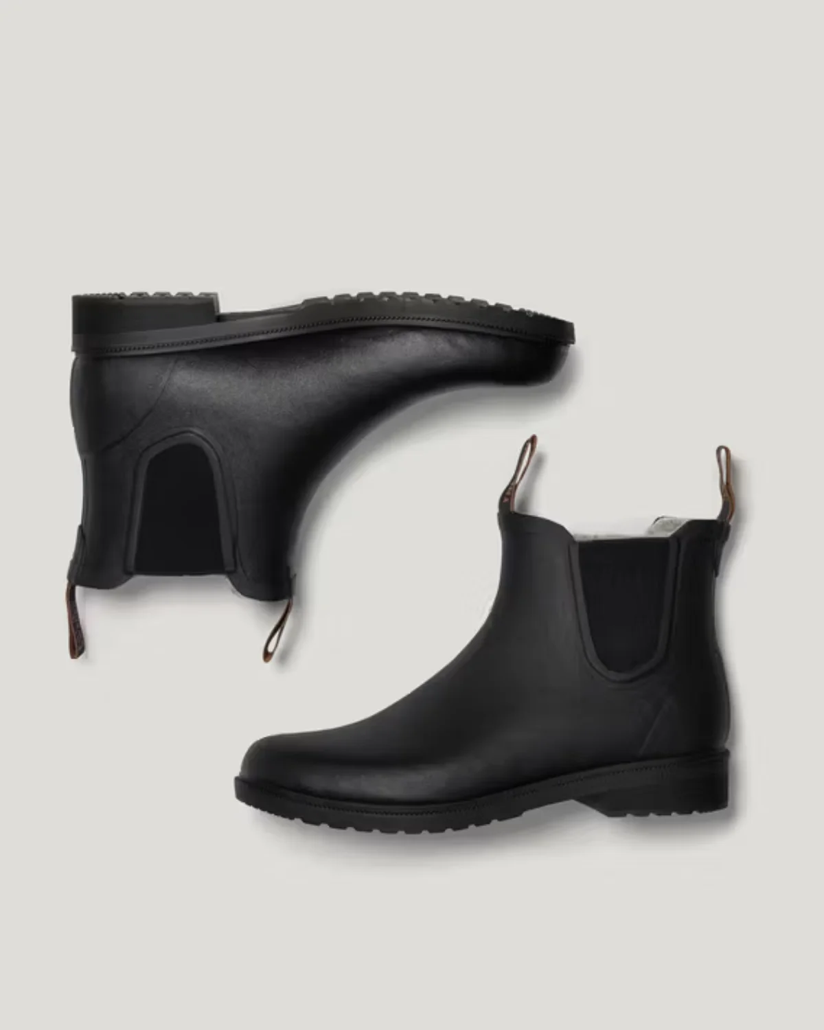 Tretorn Chelsea Classic Winter boots made from natural rubber with warm insulated lining, PVC-free and designed for non-toxic, cold-weather wear.