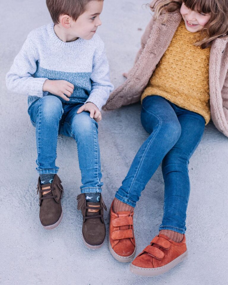 10 Best Non-Toxic Kids’ Shoes For 2026 (PFAS-Free + Safe Materials)