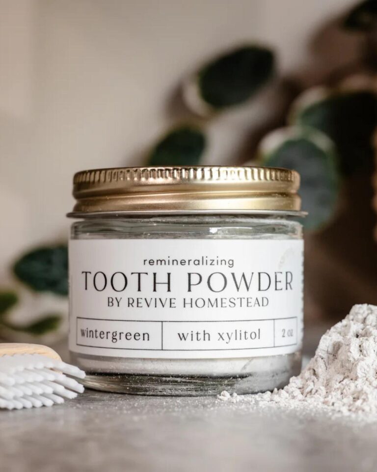 The Ultimate Guide To The Best Non-Toxic Toothpaste & Toothpowder (2026 Edition)