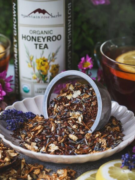 Best non-toxic tea brands compared for organic sourcing, contaminant testing, and plastic-free tea bag options.